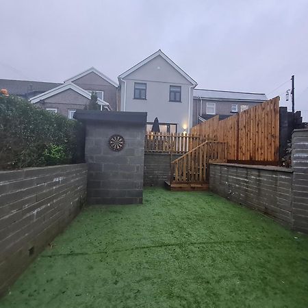 4 Bedroom Luxury House. Bike Park Wales. Secure Bike Store. Brecon Beacons Dowlais Exterior foto